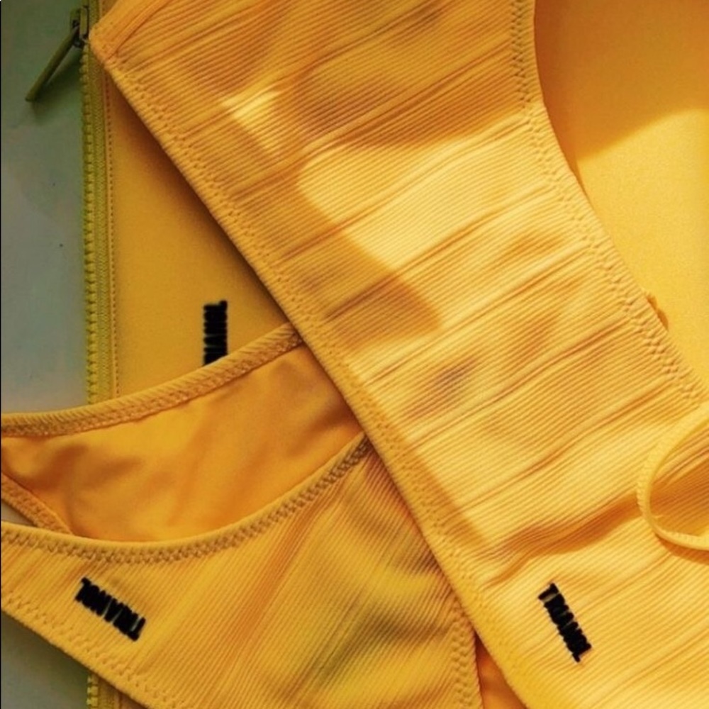 ISO TRIANGL BIKINIS. XS OR XXS SMALL PLEASE